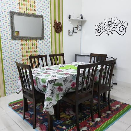 Cameronian Muslim Homestay Cameron Highlands Exterior foto